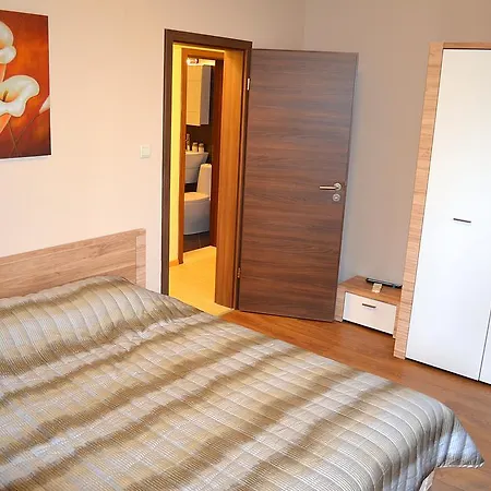 In Royal Beach Plaza Apartament *