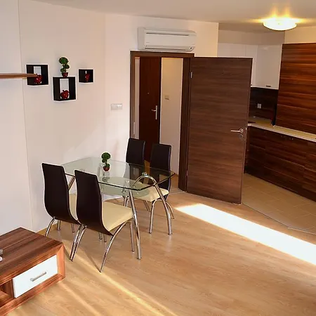 Appartamento In Royal Beach Plaza